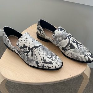 ZARA Snake Skin Flats